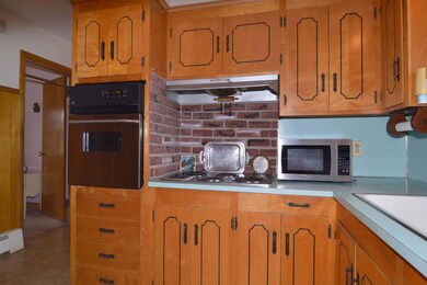 402 Central Ave, Johnston, RI 02919 - photo 6