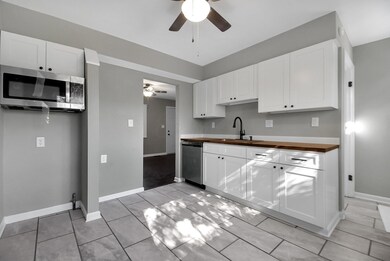 Kitchen 1-1
