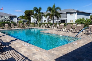 8200 Summerlin Village Cir unit 101, Fort Myers, FL 33919 - photo 2