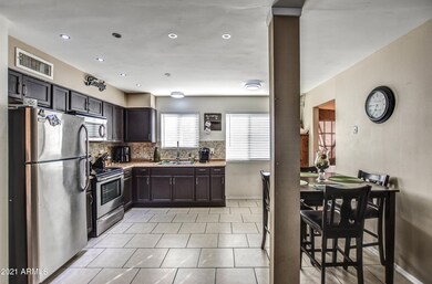 KITCHEN 1