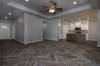 1913 Glenbrook Dr, Shawnee, OK 74804 - photo 2