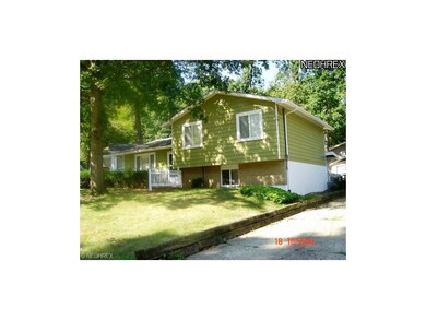 1040 Kevin Dr, Akron, OH 44313 - photo 3