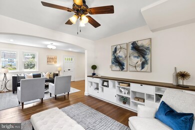 4537 S Chelsea Ln, Bethesda, MD 20814 - photo 7