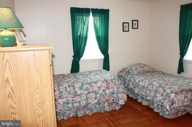 4709 Ruby Ave, Halethorpe, MD 21227 - photo 3