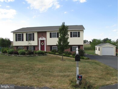 1329 Memory Ln, Chambersburg, PA 17201 - photo 2