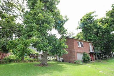 305 E 4th St, Donalsonville, GA 39845 - photo 2