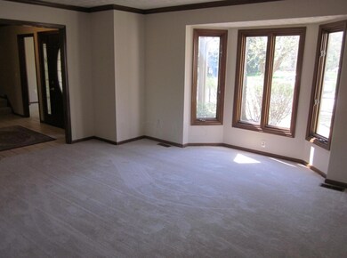 06 WERNER LIVING RM