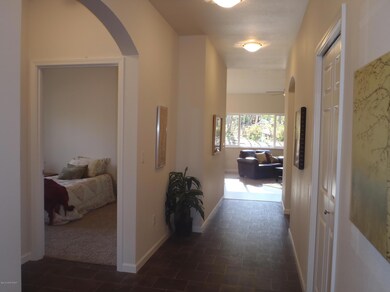 Staged Unit/Photo Similar