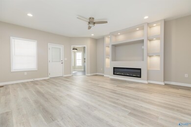 6304 Maywick Dr NW, Huntsville, AL 35810 - photo 4