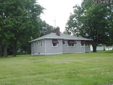 4076 Rock Spring Rd, Ravenna, OH 44266 - photo 2