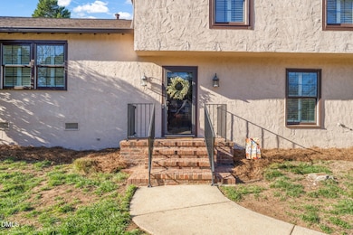 6617 Quiet Cove Ct, Raleigh, NC 27612 - photo 3