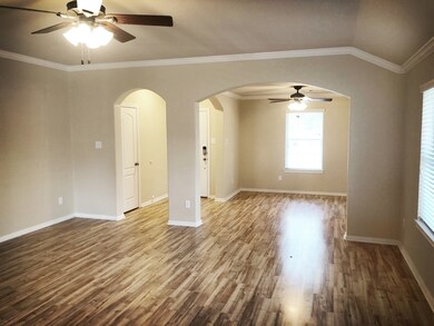 5208 La Rocco Way, Alvin, TX 77511 - photo 3