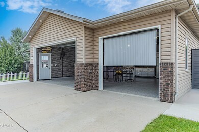 2235 La Corte Loop, Bismarck, ND 58503 - photo 6