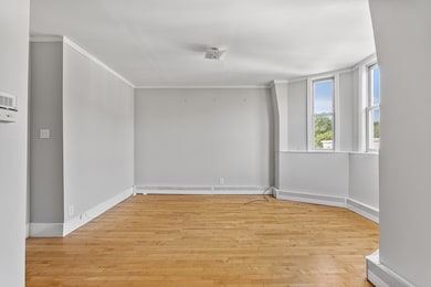 260 Sidney St unit 3R, Cambridge, MA 02139 - photo 2