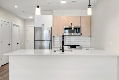 10 Somerset Ave unit 205, Winthrop, MA 02152 - photo 4