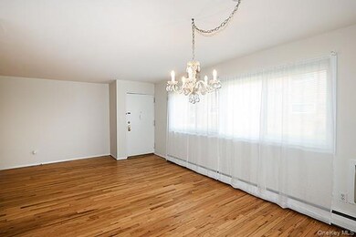 400 Fulton St unit 14C, Farmingdale, NY 11735 - photo 3