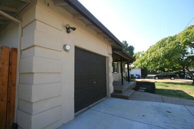 Stucco banding accents