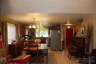 63262 Gallop Ct, Bend, OR 97701 - photo 4