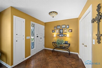 3925 Hillandale Rd, Ottawa Hills, OH 43606 - photo 7