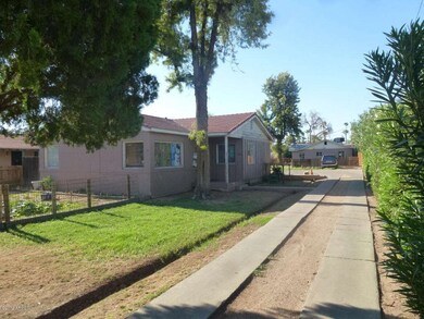 driveway to two cottages