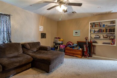524 W Kirk St, Shawnee, OK 74801 - photo 5