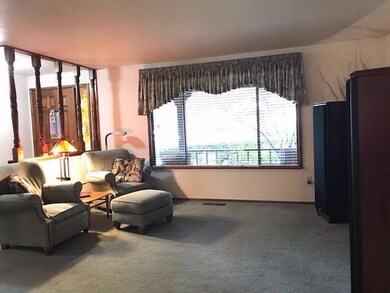 100 Saradan Ln, Grants Pass, OR 97527 - photo 6