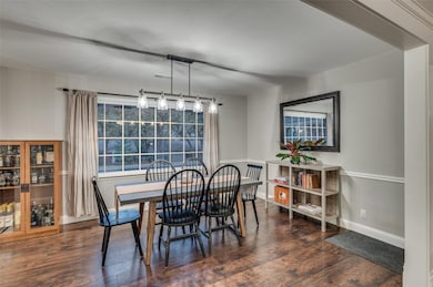 1109 Forest Oaks Ln, Hurst, TX 76053 - photo 4