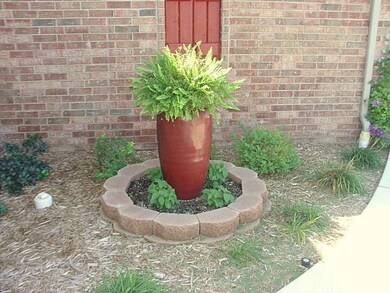 632 N Maplewood Hills Rd, Nixa, MO 65714 - photo 2