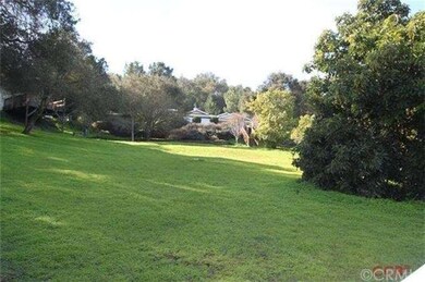 The dwellings sits above and away from Bee Canyon 