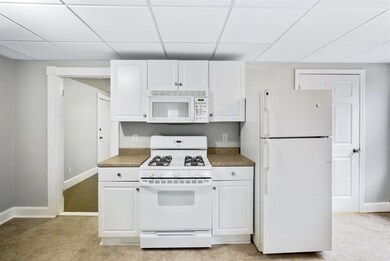 11 Read St unit 3, Salem, MA 01970 - photo 4