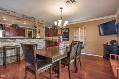 (8) Dining Room....
