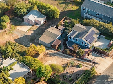 697 Ocean View Ave, Encinitas, CA 92024 - photo 2