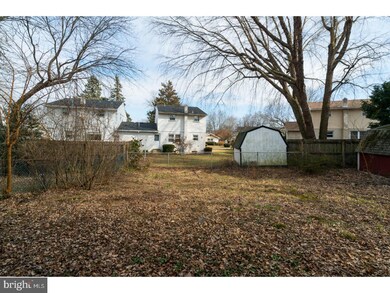 734 Elmtree Ln, Claymont, DE 19703 - photo 2