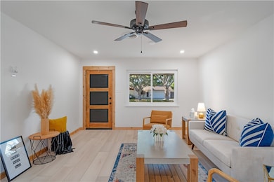 914 Brock Dr, Corpus Christi, TX 78412 - photo 6