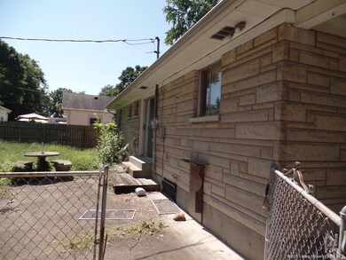 2202 Dutch Ln, Jeffersonville, IN 47130 - photo 4