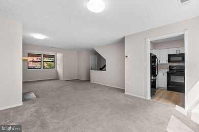 7587 Weather Worn Way unit E, Columbia, MD 21046 - photo 5