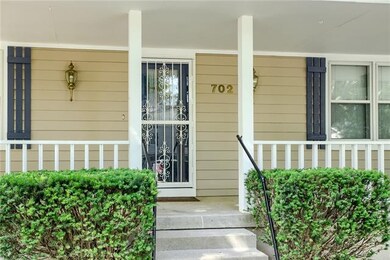 702 Egret St, Raymore, MO 64083 - photo 3