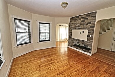 26 Cutler St unit 2, Winthrop, MA 02152 - photo 2
