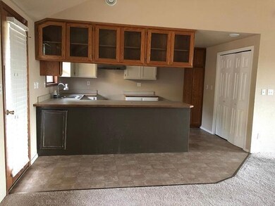 790 Jumpoff Joe Creek Rd, Grants Pass, OR 97526 - photo 3