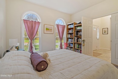 321 Saint Ann Dr, Schenectady, NY 12309 - photo 7