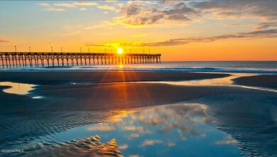 Surf City Pier1
