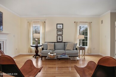 8 Rustic View Rd Greenwich CT-LR