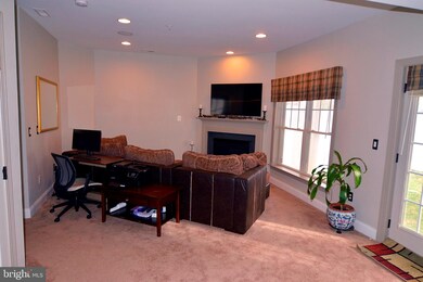 9608 Silken Leaf Ct, Laurel, MD 20723 - photo 5