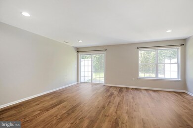 1041 Buckingham Dr, West Deptford, NJ 08086 - photo 7