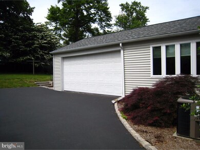 66 Spring Ave, Broomall, PA 19008 - photo 6