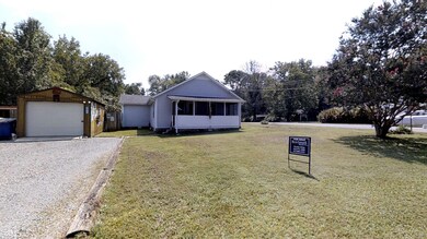 421 Riverview Dr, Shelbyville, TN 37160 - photo 5