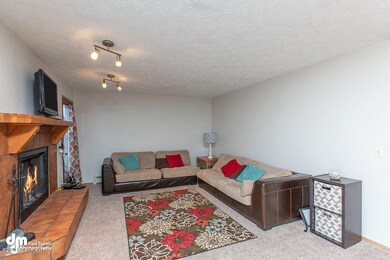 Living Room MS_105046-SMALL