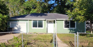 2617 Cottonwood Ave, Bay City, TX 77414 - photo 2