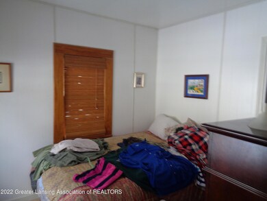 214 E Hodge Ave, Lansing, MI 48910 - photo 7