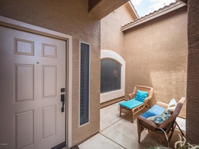 Sitting area at entry